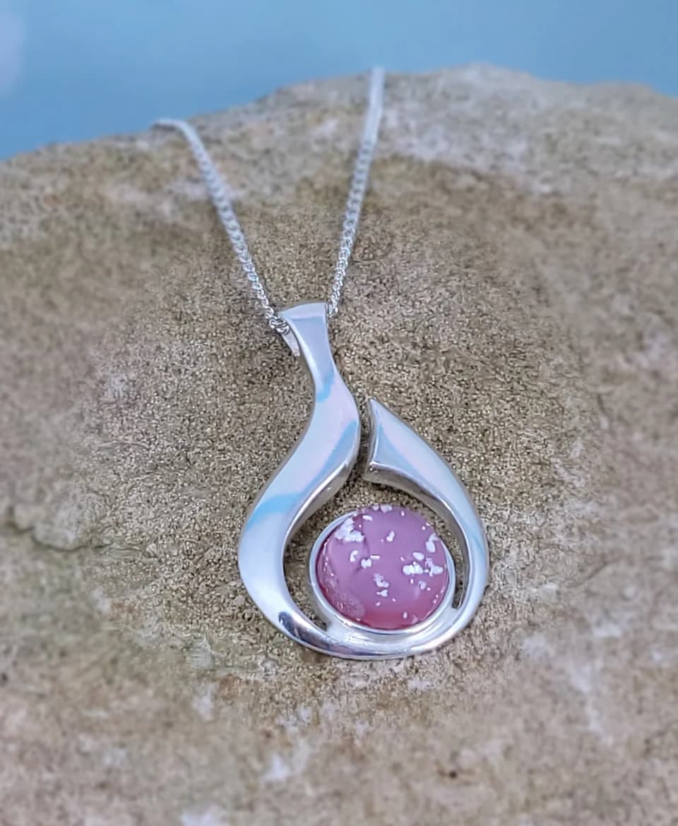 10mm Swirl Pendant