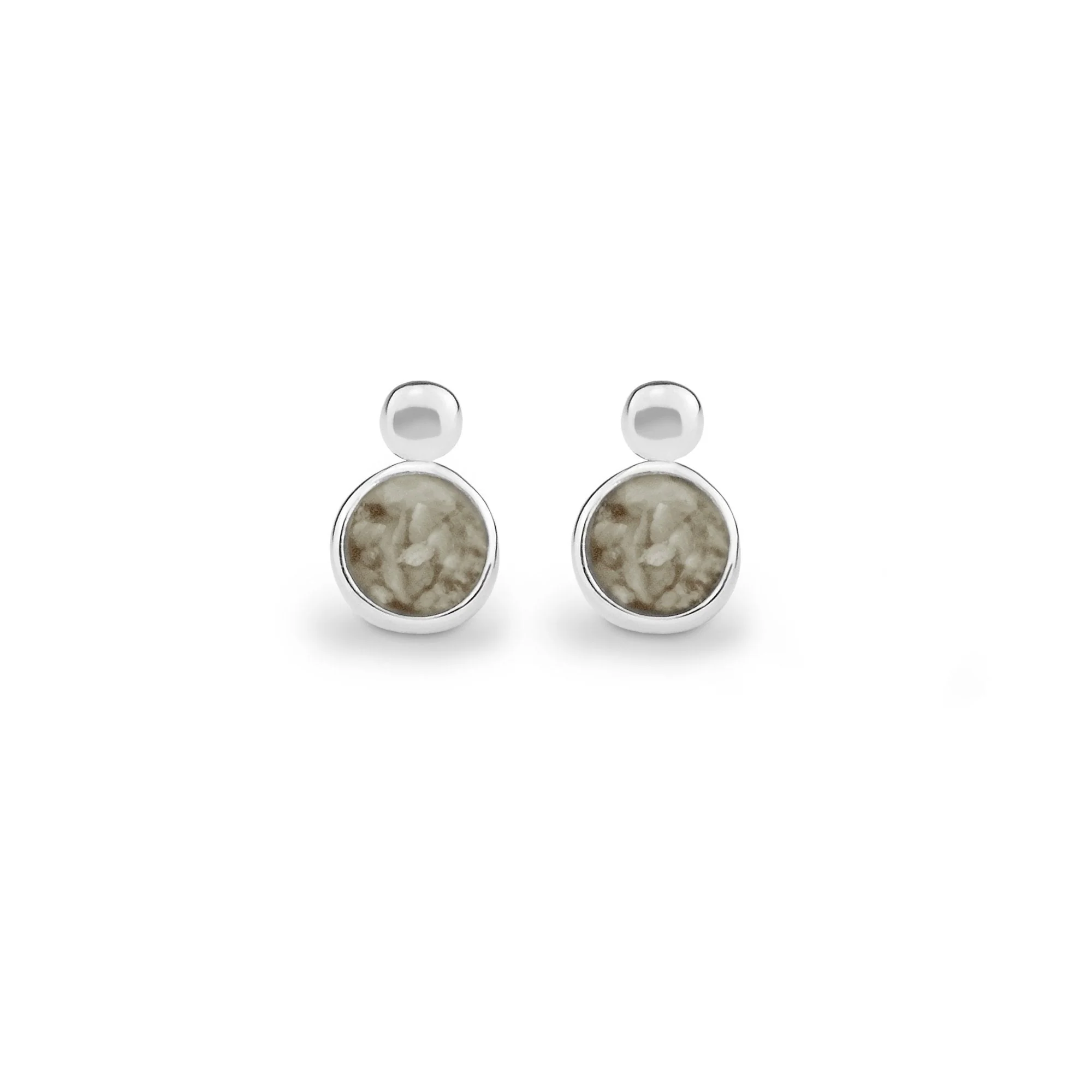 everwith-delicate-drop-memorial-ashes-earrings-635048