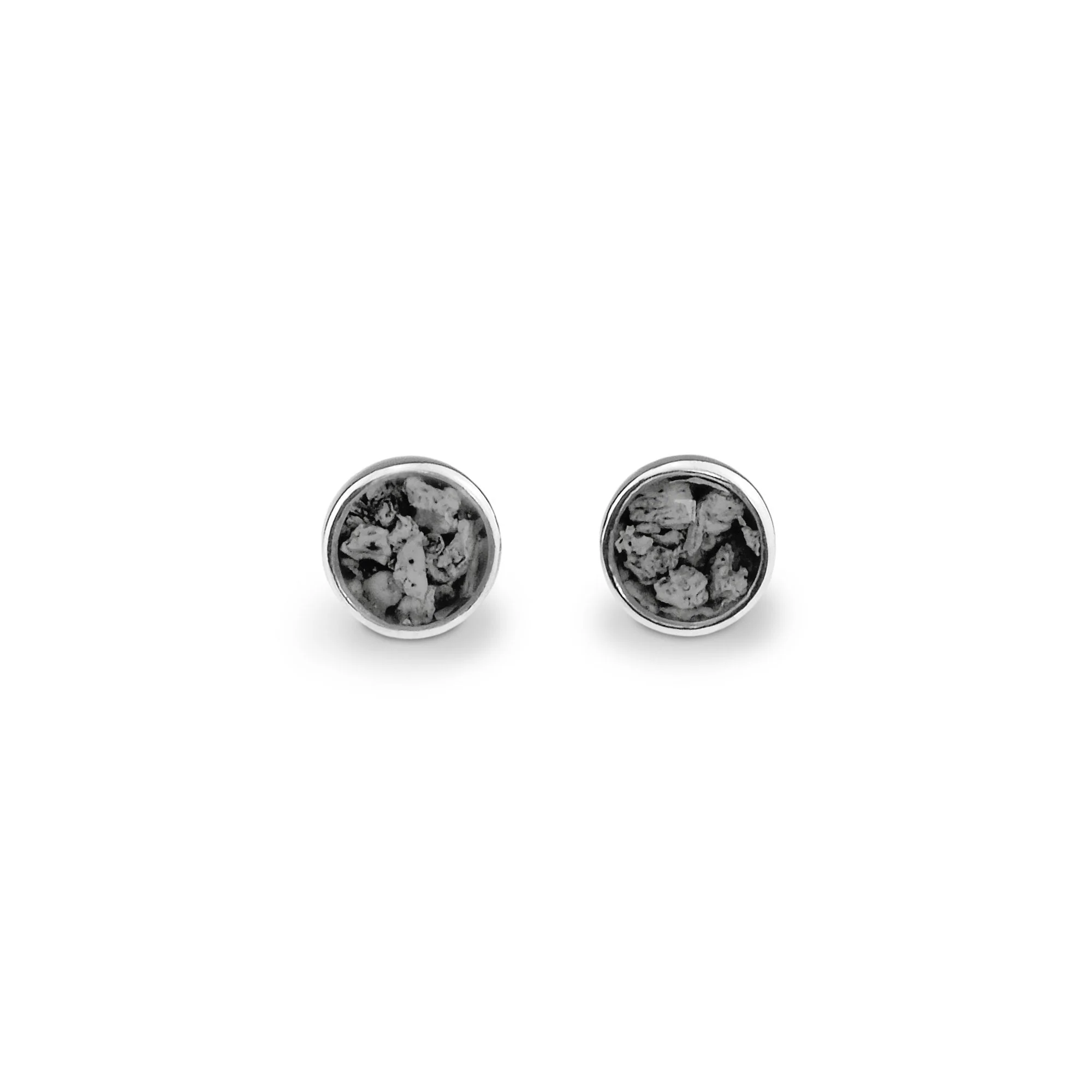everwith-ladies-classic-round-memorial-ashes-earrings-866802